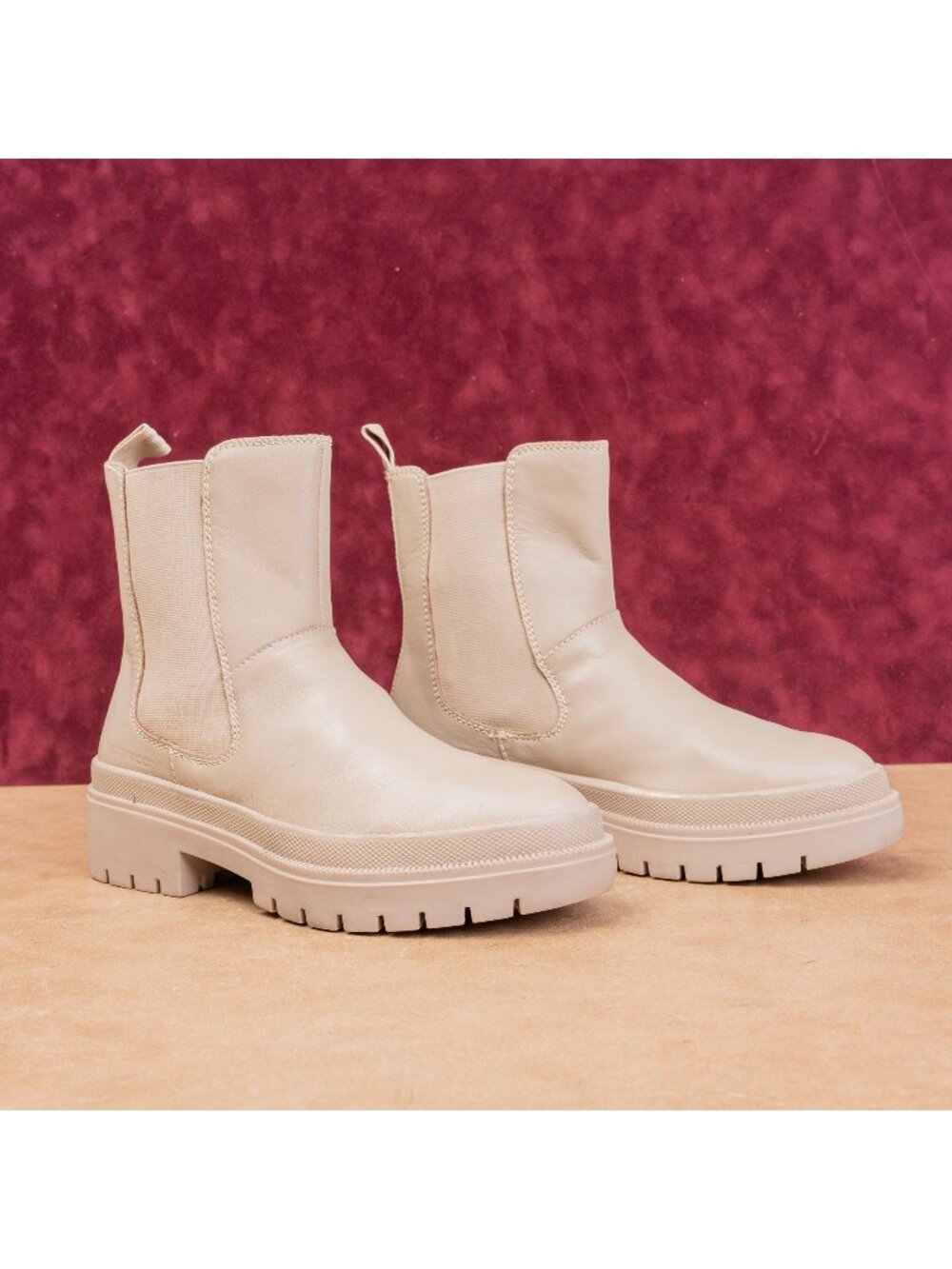 Cougar Women Beige Leather Slip-on Waterproof Chelsea Boots 7US EUR 37
